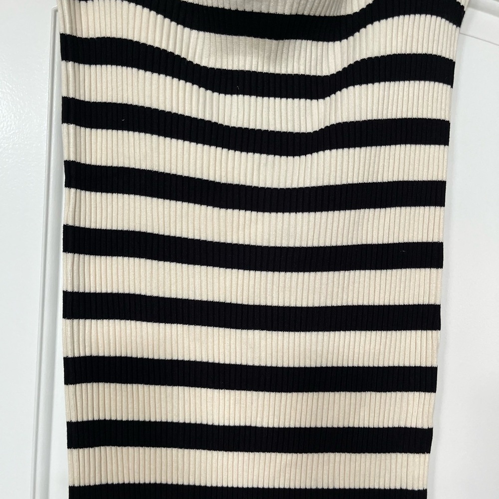 H&M Ribbed Skirt - Picture 3 of 3